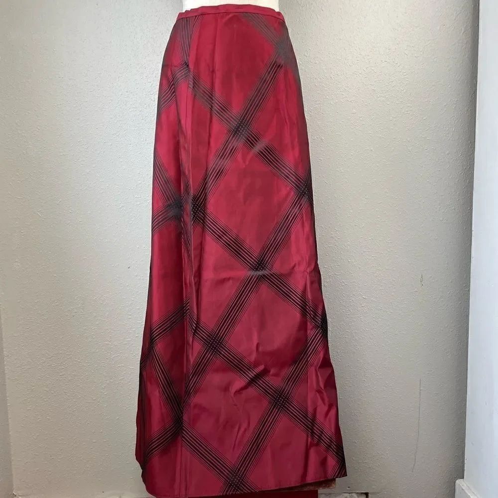 Vintage JS Collections Red And Black Maxi Skirt Size 6 EUC